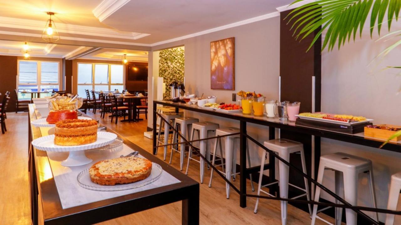 Hotel Genova Bc Balneário Camboriú Екстериор снимка